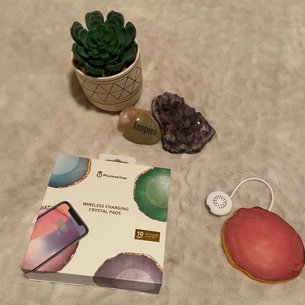 Geode Charging Pad for iPhone